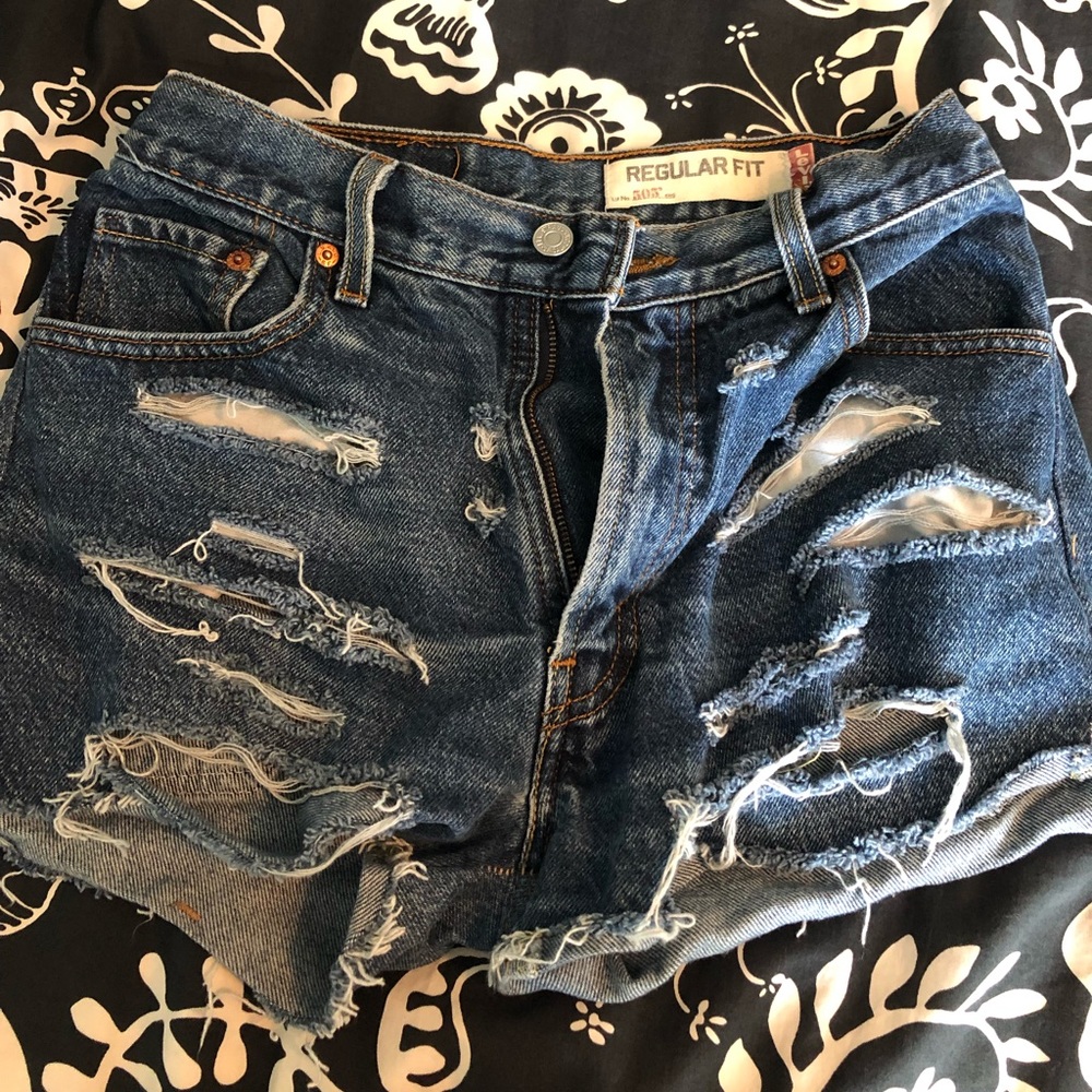 vintage levi’s cutoff shorts